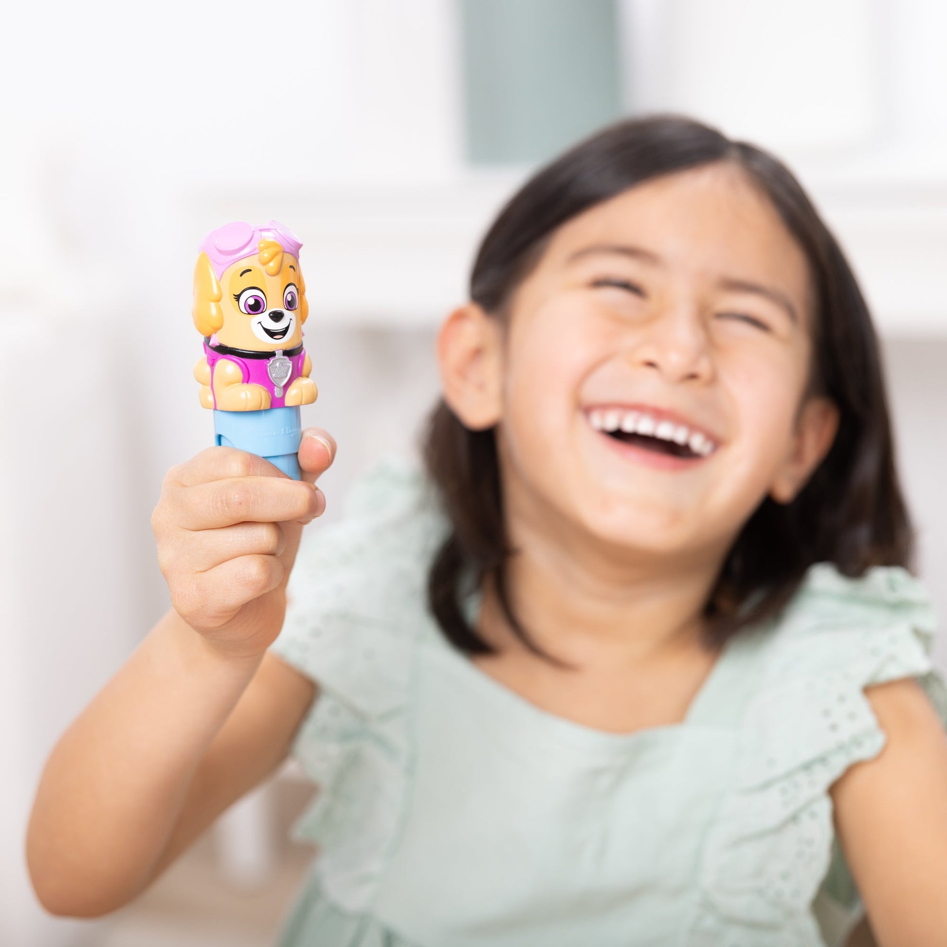 Sticker WOW!™ Activity Pad & Sticker Stamper - PAW Patrol Skye